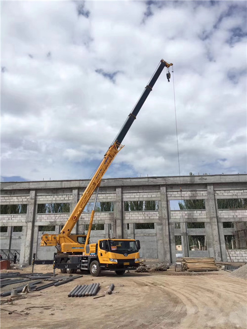 碧江区吊装作业前会做设备检查吗？安全保障措施有哪些？